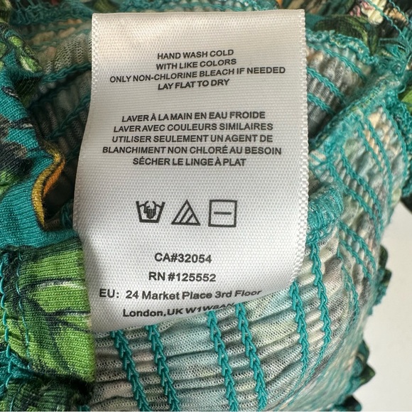 Dolan Anthropologie Smocked Toucan Top - Picture 4 of 8